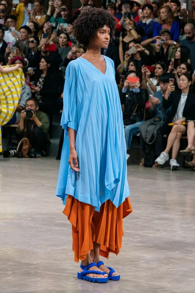 Look 72